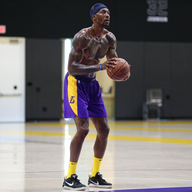 级别输出仍 级别输出仍