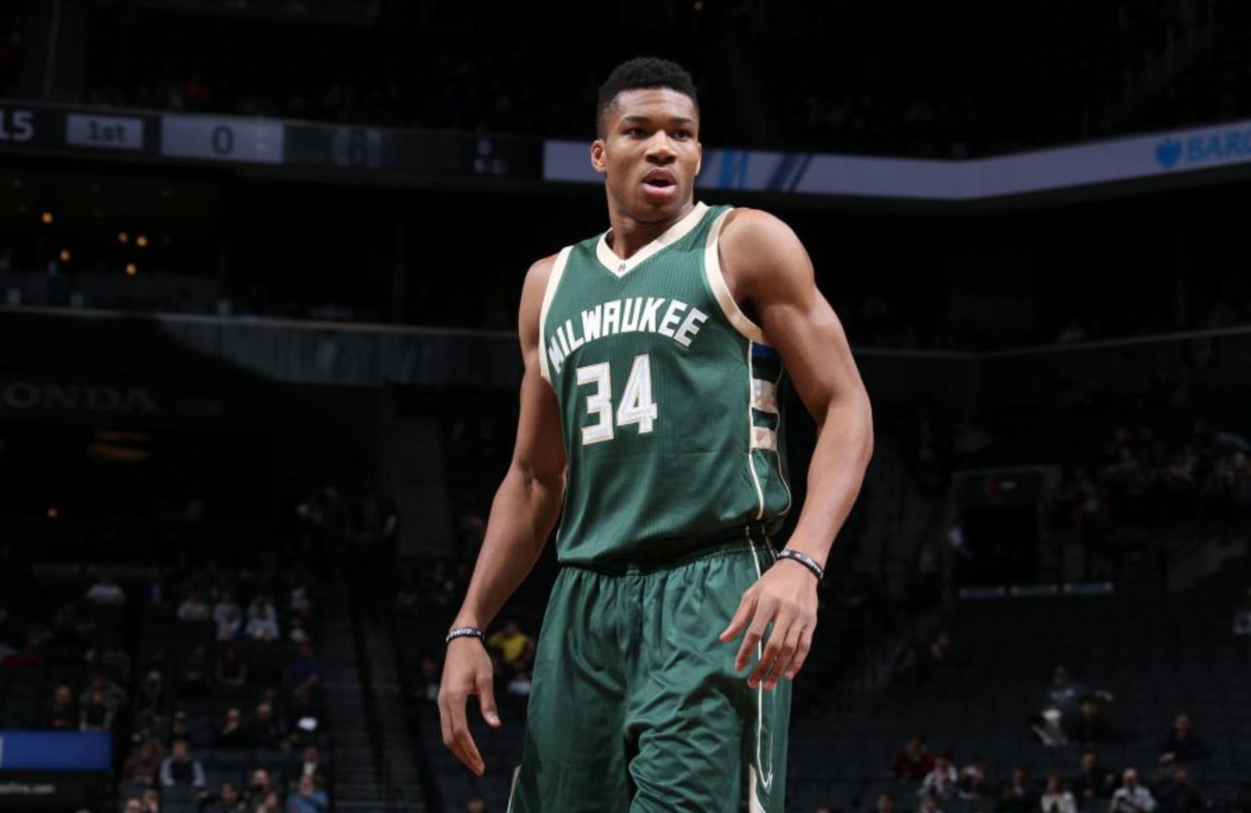 他立刻调整 他立刻调整